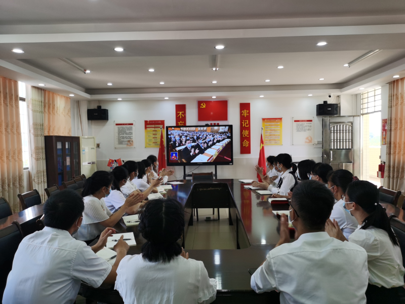 13瑶芦小学.jpg